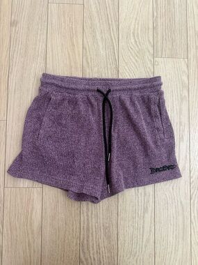 Purple ribbed shorts